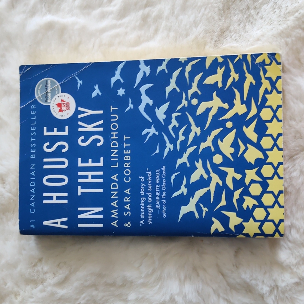 A House in The Sky - Amanda Lindhout softcover Book